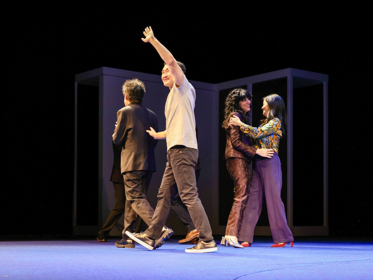NicoleWilsonNY's tweet photo. Happy Opening Night to #DavidHenryHwang + #RoundaboutTheatreCompany 's production of #YellowFace on #Broadway starring #DanielDaeKim , #RyanEggold #FranicsJue #MarindaAnderson, #ShannonTyo &amp; #GregKeller !!  📷 Nicole Wilson https://t.co/UHo88Cqs0T