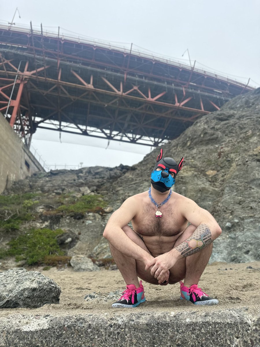 One more pic at the beach from Folsom SF. Miss it there already loads and loads