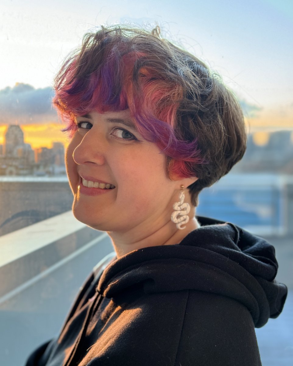 astods's tweet image. Hi I'm Ashley, I’m a living, breathing animation worker fighting for fair wages and job security. I’m a supervisor, color designer, and BG painter and I’ve worked on Vox Machina, Invincible &amp;amp; Mighty Nein. Please support the humans behind your favorite shows #StandWithAnimation!