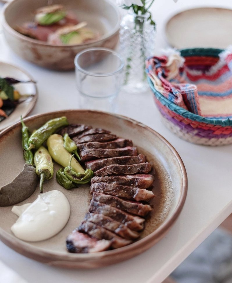 Montecito Inn tweet media