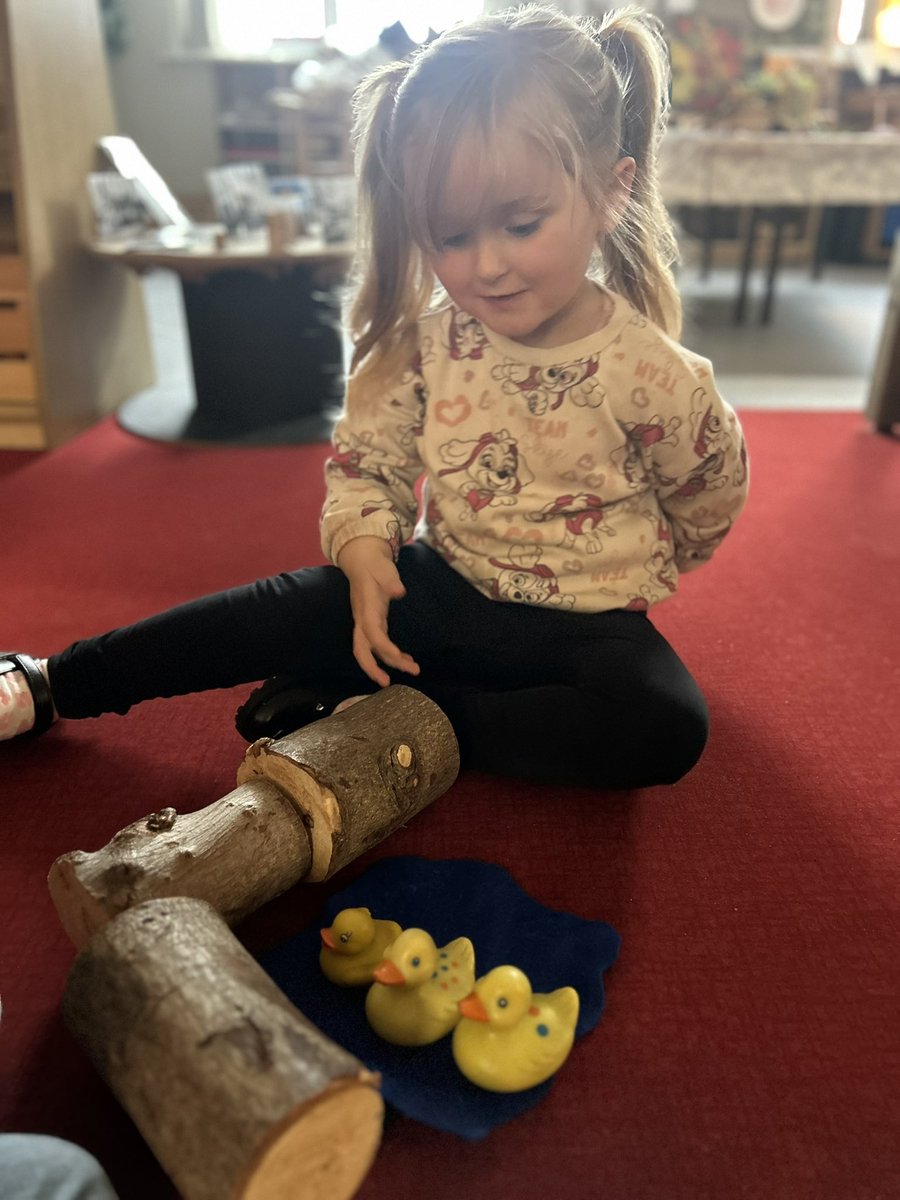 We have been busy counting and singing number rhymes in Fox Cubs today.  We’ve even been counting our apple slices at snack time. #BGMaths #BGEYFS