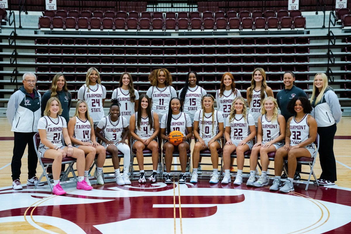 ✨Our 2024-25 Women’s Basketball Team✨