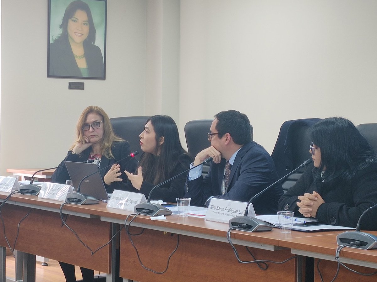 Comisión de Descentralización tweet media