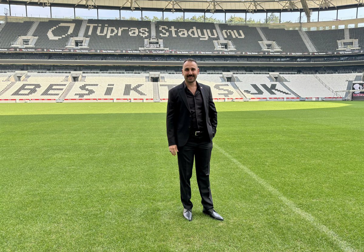 Gururlan Burası BEŞİKTAŞ Gururlan🦅
#beşiktaş
<a href="/Besiktas/">Beşiktaş JK</a>