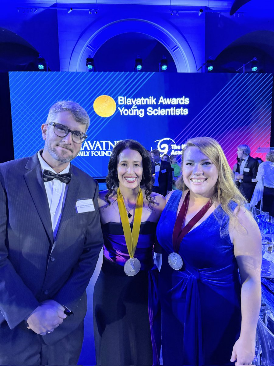 Amy Strom (@dnamystrom) on Twitter photo <a href="/omenndarlingbio/">Omenn-Darling Bioengineering Institute</a> It was an incredible event at AMNH! I'm so thankful to the <a href="/BlavatnikAwards/">Blavatnik Awards</a> and to two awardees who are my mentors! <a href="/brangwynnelab/">brangwynnelab</a> <a href="/CKadoch/">Cigall Kadoch</a> <a href="/omenndarlingbio/">Omenn-Darling Bioengineering Institute</a> It was an incredible event at AMNH! I'm so thankful to the <a href="/BlavatnikAwards/">Blavatnik Awards</a> and to two awardees who are my mentors! <a href="/brangwynnelab/">brangwynnelab</a> <a href="/CKadoch/">Cigall Kadoch</a>