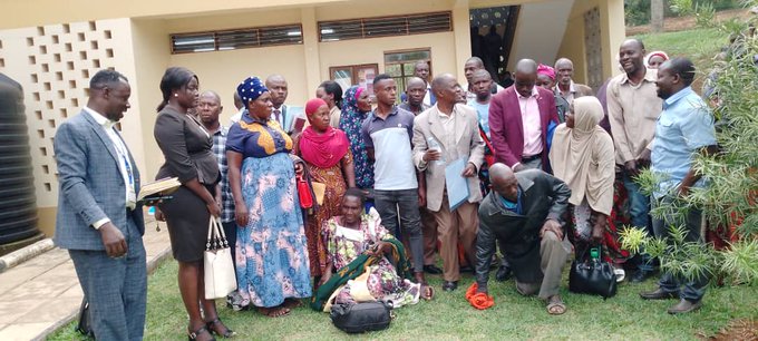 BREAKING: COURT DECIDES EACOP PAPs TO VACATE 

The Masaka High Court ruled against 80 PAPs from Lwengo, Kyotera, and Rakai, allowing the Ugandan government to deposit compensation into court, evict families, and demolish homes.

Justice Lawrence Tweyanze's ruling is a setback for