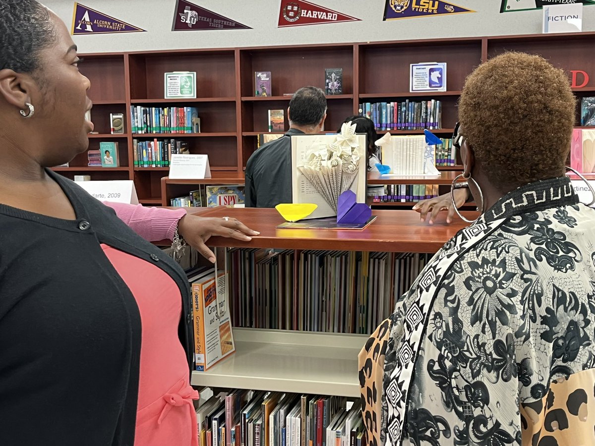 Ms. Amshoff (@msamshoff) on Twitter photo What an amazing art show at our school! <a href="/ArtsHSA/">HSA Visual Arts</a> and <a href="/HsaLibrary/">Elena Moore</a> worked so hard with students to create a lunchtime show and it was a massive hit! They up-cycled books to illustrate our school theme that everyone has a story. I am so proud of everyone! <a href="/Hall_AISD/">Hall Success Academy</a> What an amazing art show at our school! <a href="/ArtsHSA/">HSA Visual Arts</a> and <a href="/HsaLibrary/">Elena Moore</a> worked so hard with students to create a lunchtime show and it was a massive hit! They up-cycled books to illustrate our school theme that everyone has a story. I am so proud of everyone! <a href="/Hall_AISD/">Hall Success Academy</a>