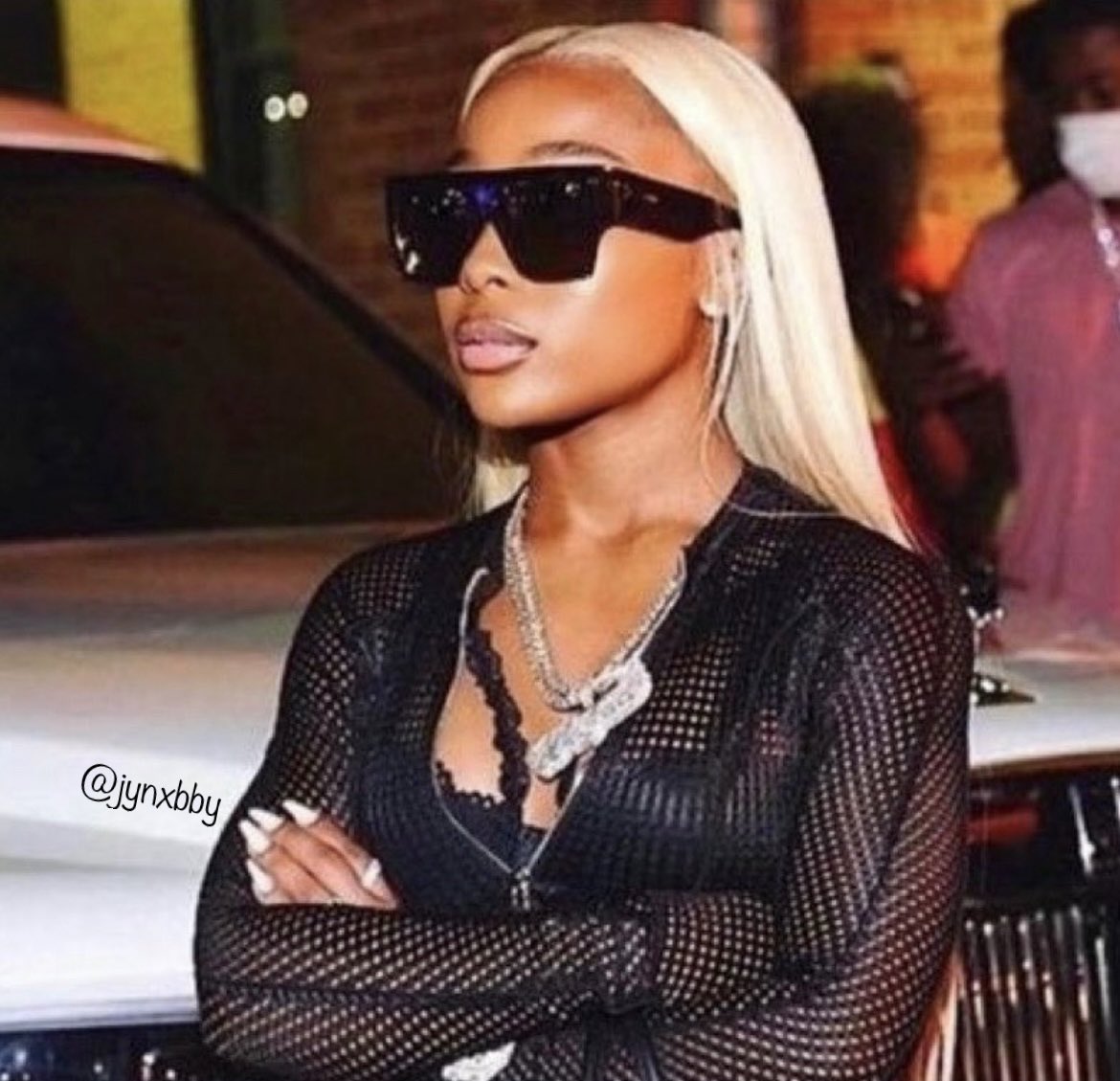 jynxbby's tweet photo. me waiting for my man to apologize after making me be mean to him. https://t.co/aOmptG82Jk
