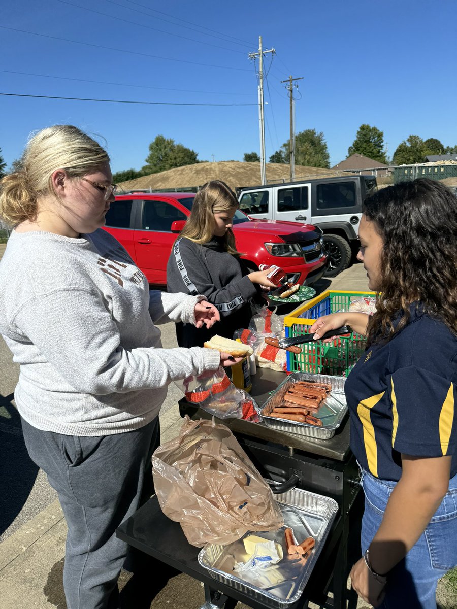 A big week so far for Bullitt East Agriculture. 

Former students coming in for observations is the best, especially when their brother is in class and our FFA Chapter meeting today.
