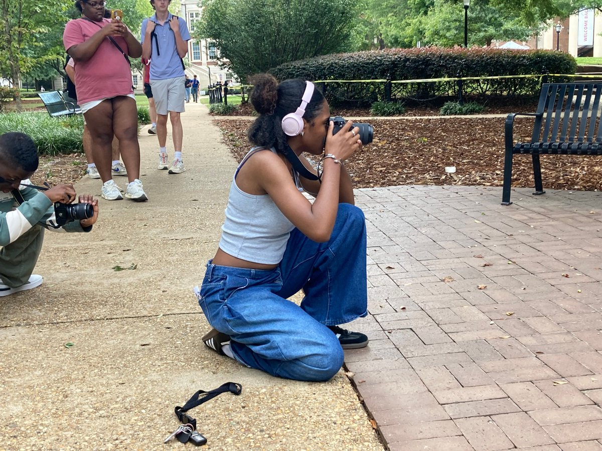 UAStudentMedia's tweet photo. Check out these behind the scenes of the cover shoot for @1956magazine Fall 2024! Which will launches Nov. 11.
Thanks to the models who answered the casting call and to our special guest @goodyearblimp https://t.co/HuAXHUCV13