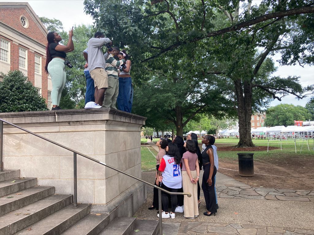 UAStudentMedia's tweet photo. Check out these behind the scenes of the cover shoot for @1956magazine Fall 2024! Which will launches Nov. 11.
Thanks to the models who answered the casting call and to our special guest @goodyearblimp https://t.co/HuAXHUCV13