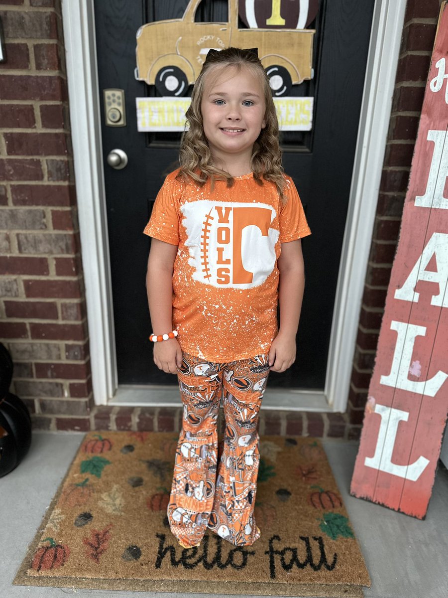 Haley Rainey 🍊 tweet media