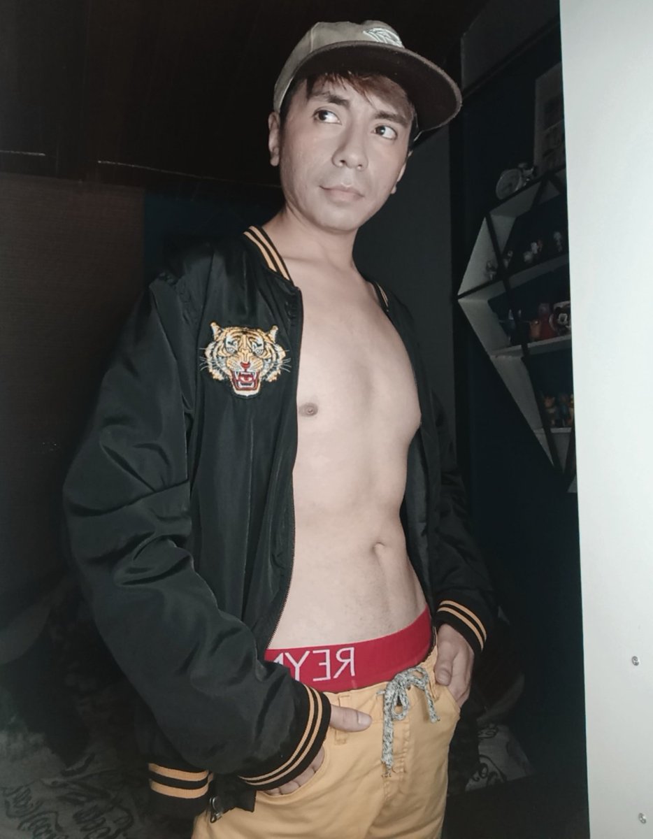 TheRealCamiloV's tweet photo. Mi mirada cambio, cuando tus ojos vi 🙈 https://t.co/ApQ932meYn