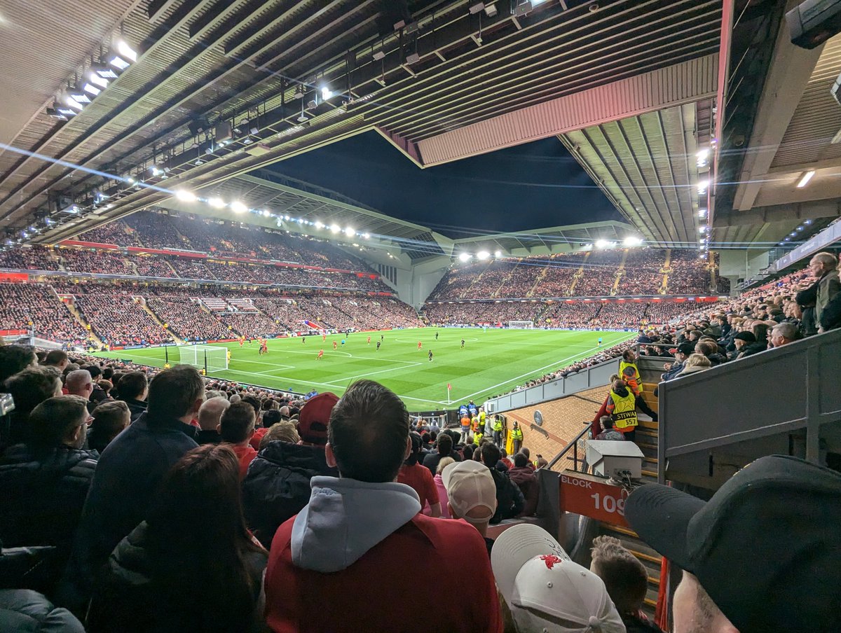 davegriffiths's tweet image. Big European nights at Anfield are back