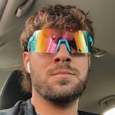 parkerliston16's tweet photo. #NewProfilePic https://t.co/fEAmjODSip