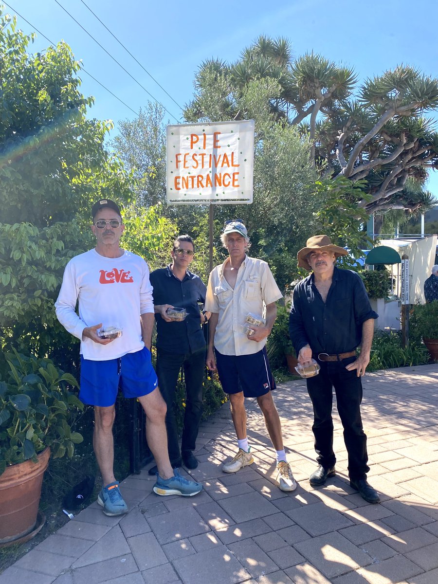 The Hard Quartet tweet media