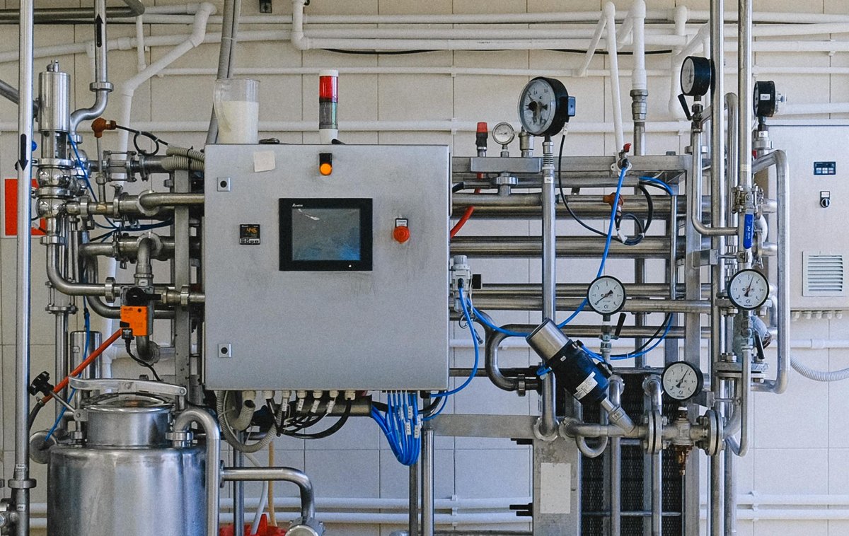 Un repaso a las tecnologías y a los procesos que dan vida al Internet de las Cosas Industrial o IIoT
Vía <a href="/podindustria40/">Podcast Industria 4.0</a> 
euskaditecnologia.com/iiot-industria…