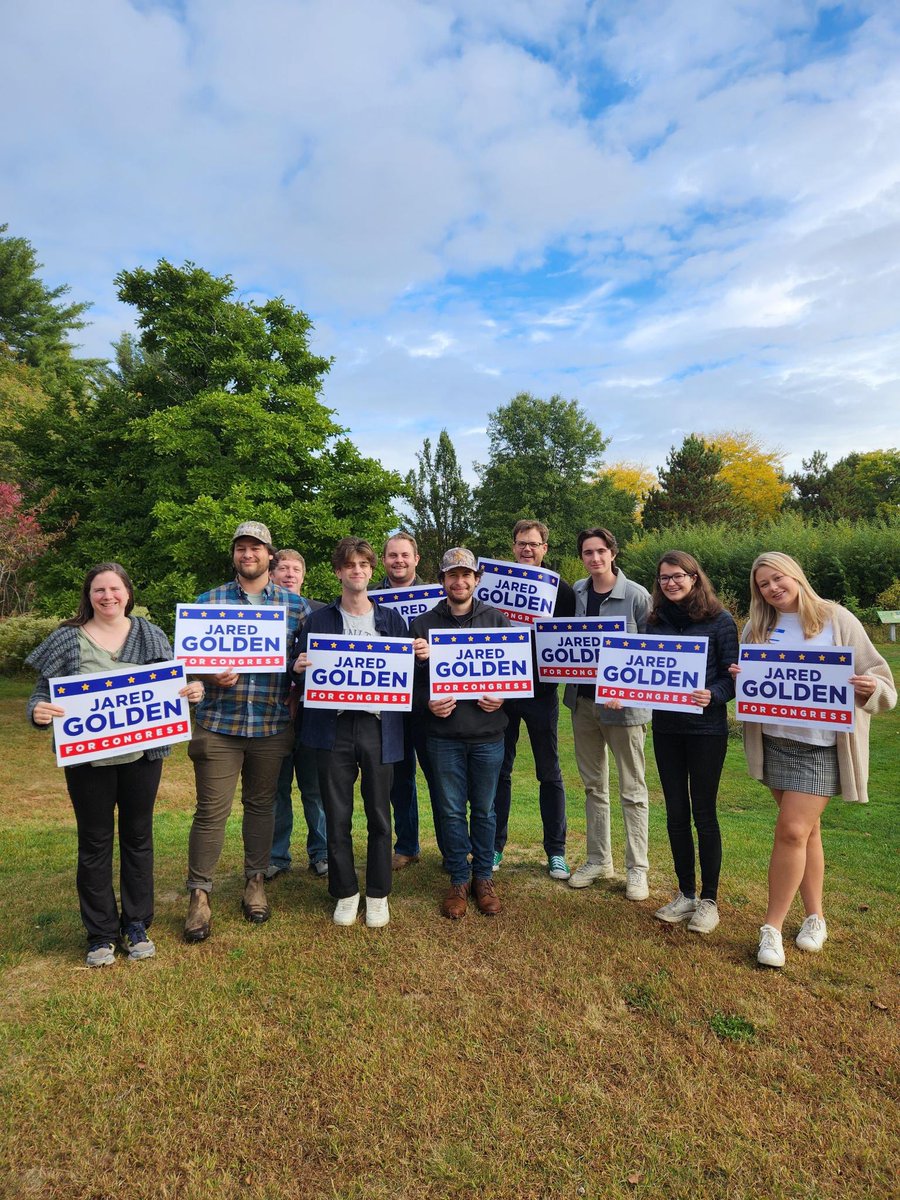 golden4congress's tweet image. This is a Field Team appreciation post! 

Thank you to everyone working and volunteering to win this thing — not for me, but for the people of Maine.