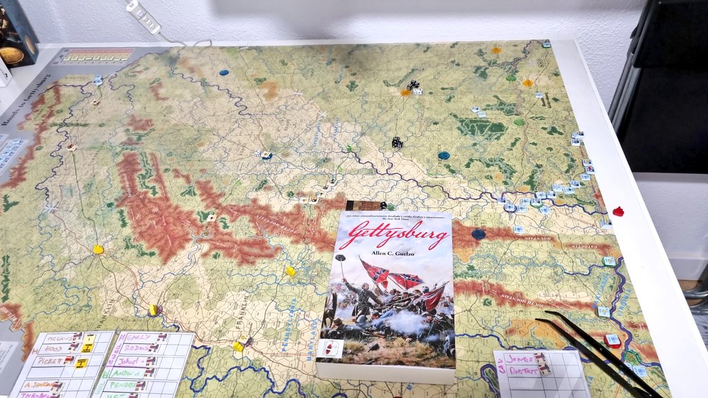 Iván Robla Albarrán (@ivanrobla) on Twitter photo Volviendo a jugar en solo , un poquito de #GCACW , mi primera campaña y acompañándolo con el libro de <a href="/DespertaFerro/">Desperta Ferro</a> Gettysburg de Guelzo Volviendo a jugar en solo , un poquito de #GCACW , mi primera campaña y acompañándolo con el libro de <a href="/DespertaFerro/">Desperta Ferro</a> Gettysburg de Guelzo