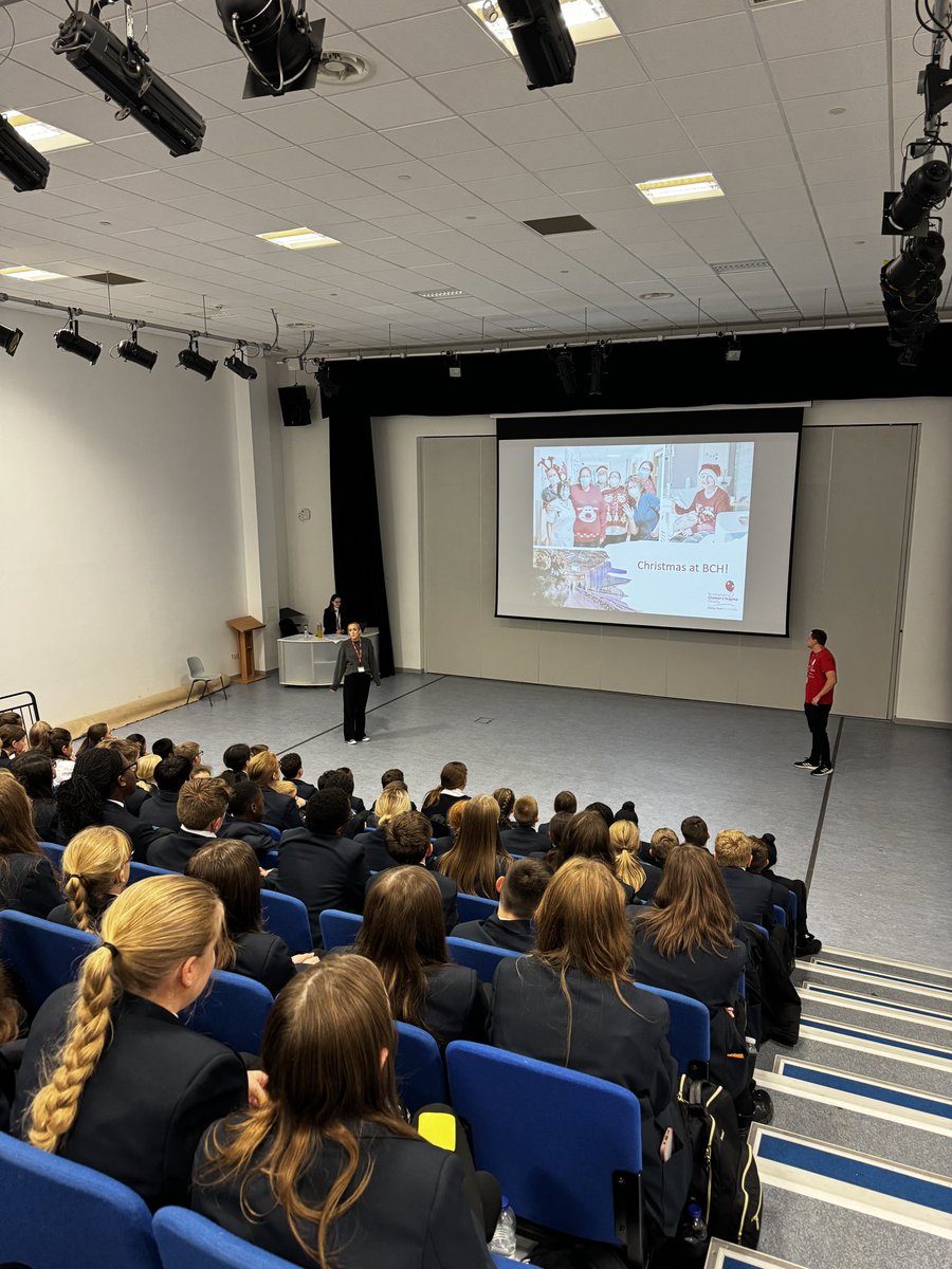 SStmichaels's tweet photo. It’s time to level up! Welcome to our new members and thank you so much to Jay and Dale from @Bham_Childrens for joining us! Let’s do this team! 🙌 https://t.co/ebR5Z2C2WJ