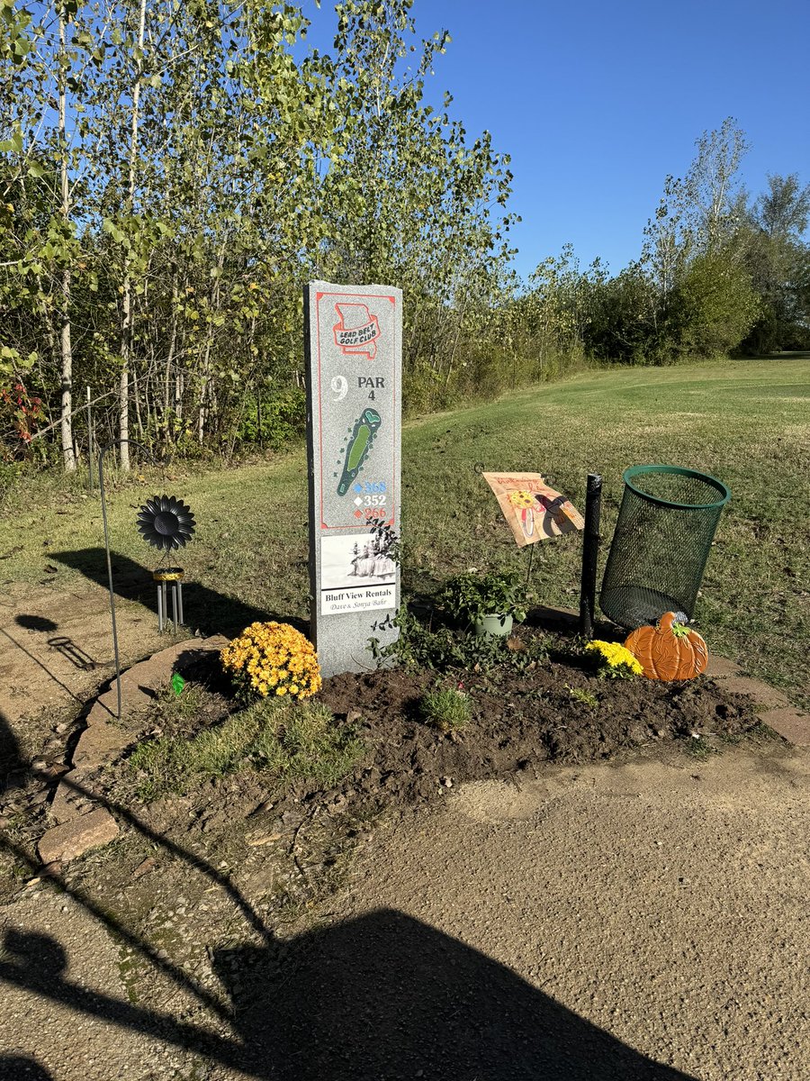 KurtBauche's tweet photo. Nice day for golf at Leadbelt Golf Club. #SEMOseniorgolf #bonneterre https://t.co/vc3blSohFi