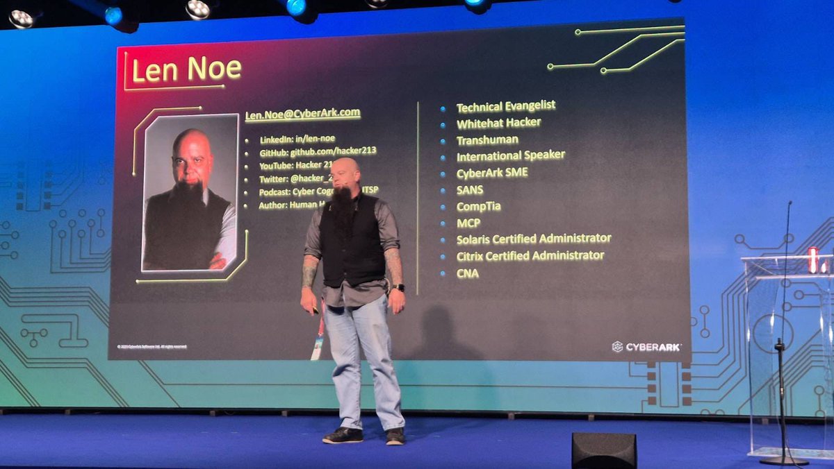 hacker_213's tweet image. CyberChess
.
.
.
#transhuman #microchipimplants 
#augumentedhumans #cybersecurity 
#newbookrelease #speaker #panelist #author #cyberchess #lennoe