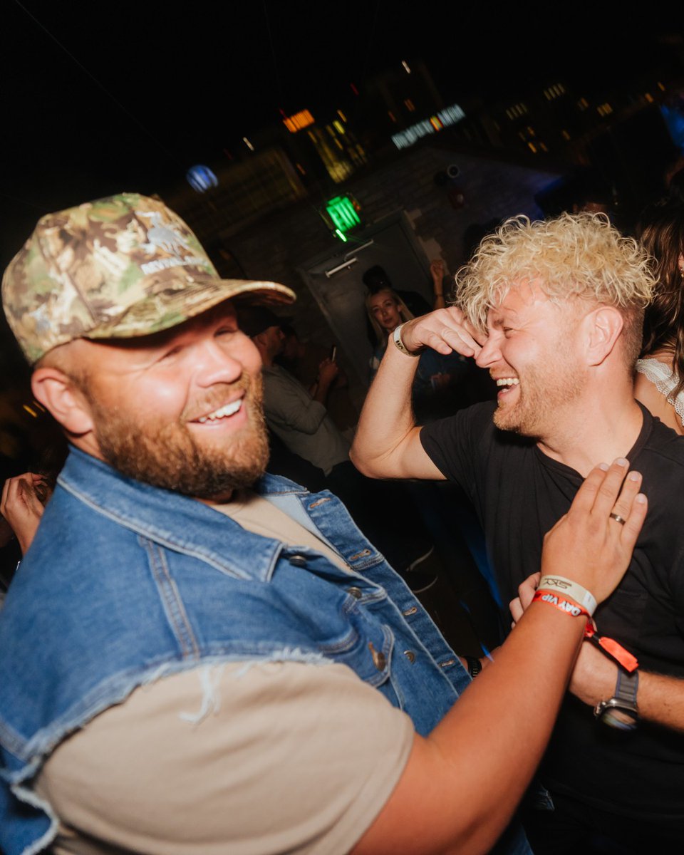 SkyVenueSLC's tweet photo. Smile, you're on Sky Rooftop 😁🌃

It's time for our FINAL week of Rooftop Szn! 🔊

All good things come to an end...let's end on a high note 🎶👇
THU: Flash &amp; Flare
FRI: @OBAYASHI_off
SAT: @Erockalypze
SUN: Parker Andriese

See you there!

📩 https://t.co/lKMKP9UOSh 📩 https://t.co/JqZzg2nQKq