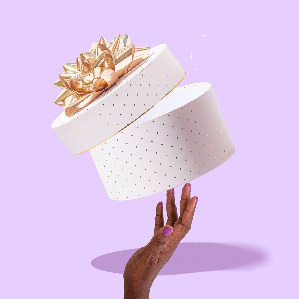 Finding gifts that show thoughtfulness and effort doesn’t have to be hard!
In a world full of mass-produced items, the best gifts are the ones that come with a personal touch. When you take the time to select something meaningful, it shows that you truly care. ❤️