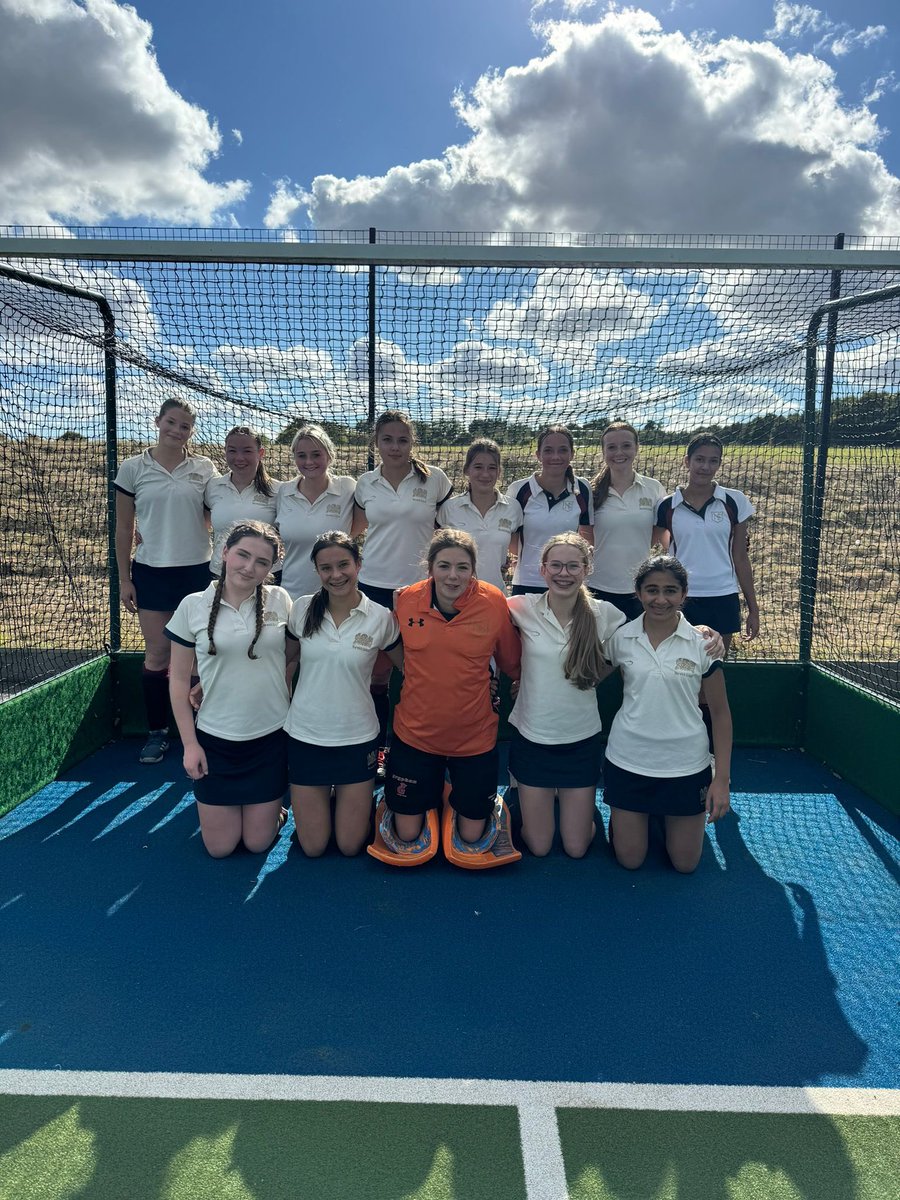 NorSchSport's tweet photo. Hockey: Last weekend saw us play 11 matches against RHS across a range of age groups. Well done to over 100 pupils that were involved in this mass block fixture. @NorwichSchool #performance #participation 📸🏑 https://t.co/4z0UFobkNI