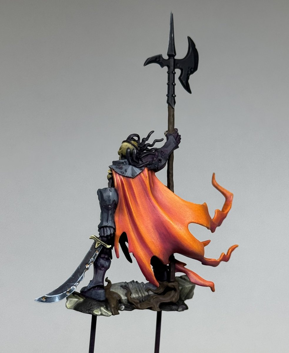 Scott_Frazier_'s tweet image. Need to start cracking on the back and the base, cheers.

#WarhammerCommunity #warhammer #bonezone #nmm