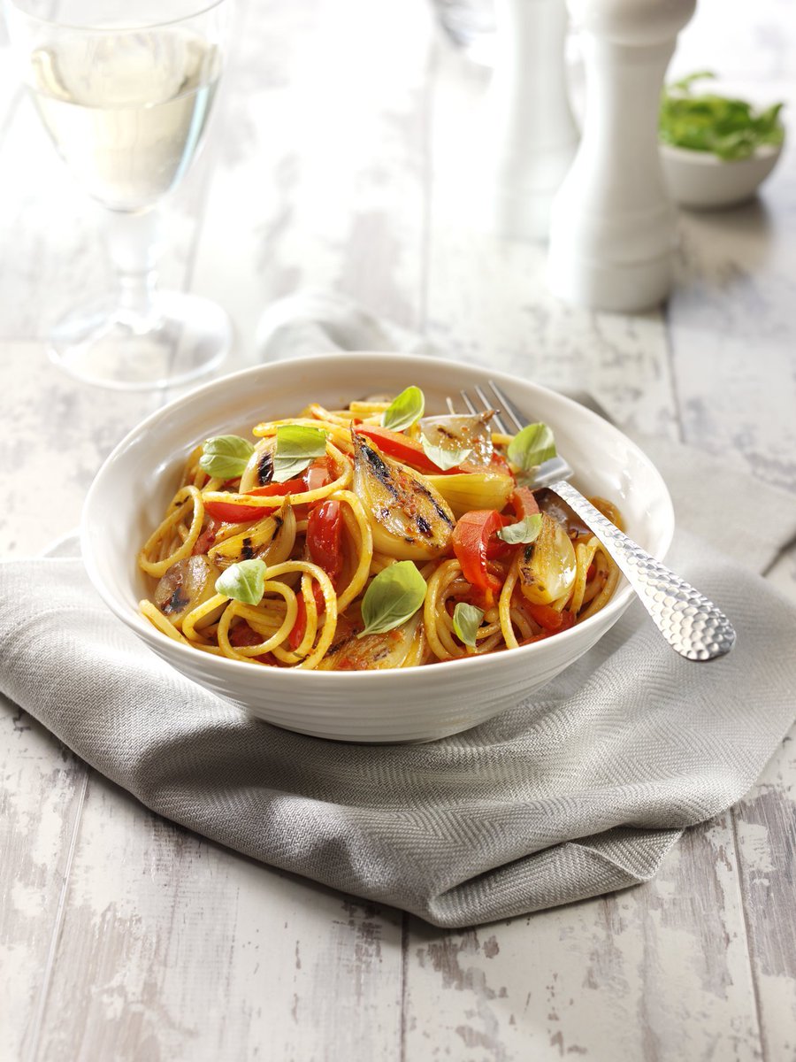NutritionRocks1's tweet photo. SPAGHETTI WITH SHALLOT RED PEPPER AND RED PESTO SAUCE

Quick and easy for those evenings where you just need something tasty and warm!

https://t.co/7er1Plnfhz

#reciepe #recipeoftheday #spaghetti #shallot https://t.co/lOEyXnDS4E