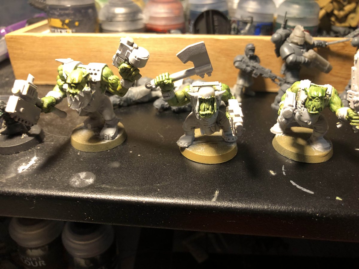 DarkerHorseArt's tweet photo. Another #WIPWednesday for Orktober! Here are a few of the green lads in various stages of readiness. I inherited a lot of orks from a friend so I decided to clean them up!

#tabletop #miniature #mini #queerart #warhammer40k #warhammer #40k #paintingminiatures https://t.co/8THe2O5WAH