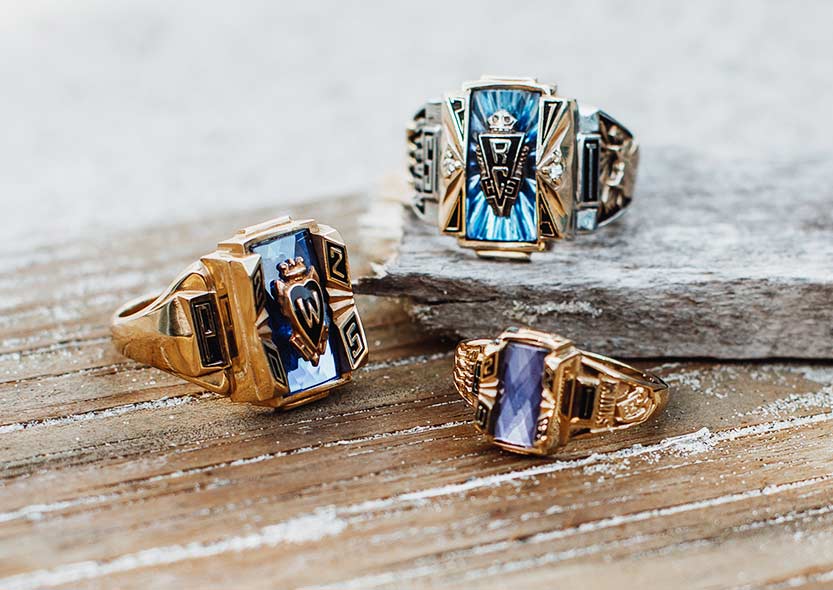 Juniors and parents of juniors, please click the link below for an important message regarding your Josten's ring order:
view.vidreach.io/q/Kgd9V4yJ