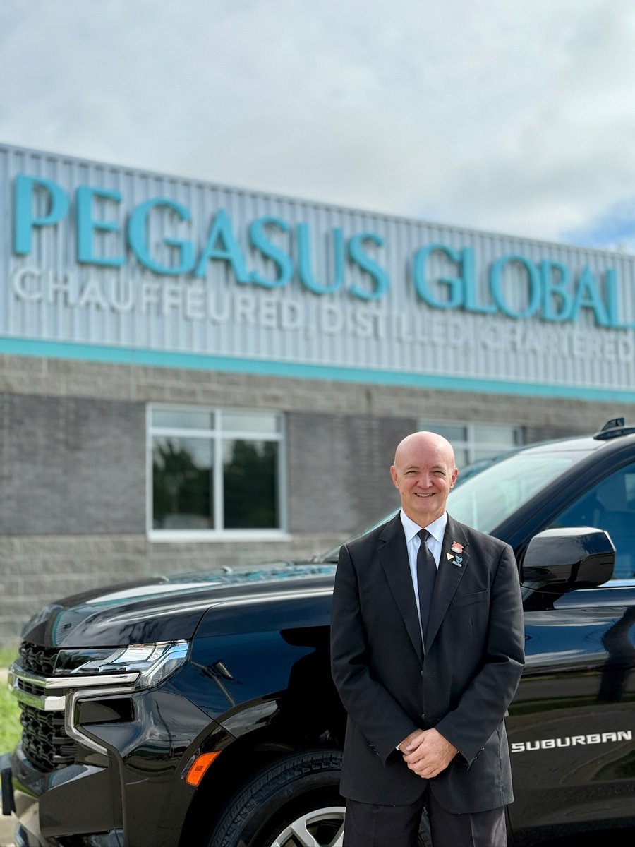 Rose_Awards's tweet photo. Bill Smith goes above and beyond for his passengers, ensuring safe and comfortable transportation. His dedication, hospitality, and unmatched knowledge of the bourbon trail earned him the Chauffeur of the Year Award and make him an invaluable asset to the team. https://t.co/xEVru3ewHN
