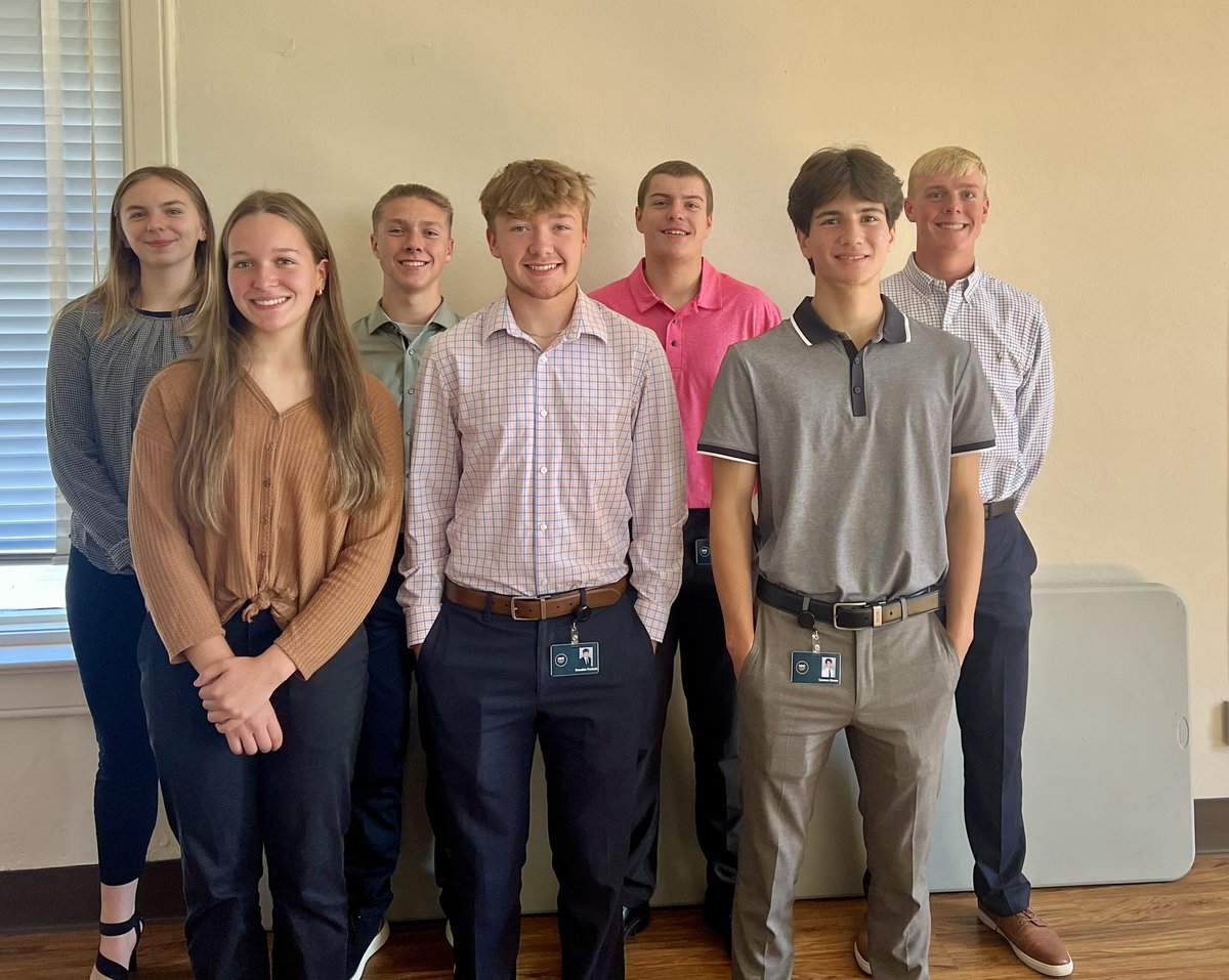 Mary Vogt (@bementcusd5supt) on Twitter photo The Sangamon Valley CEO students did a great job sharing their experiences so far with the Monticello Rotary. <a href="/weidner_dr/">Dr. Emily Weidner</a> <a href="/MonticelloCUSD/">Adam Clapp, Supt</a> <a href="/AOHSBOMBERS/">AOHS</a> <a href="/Bement_CUSD_5/">Bement CUSD 5</a> The Sangamon Valley CEO students did a great job sharing their experiences so far with the Monticello Rotary. <a href="/weidner_dr/">Dr. Emily Weidner</a> <a href="/MonticelloCUSD/">Adam Clapp, Supt</a> <a href="/AOHSBOMBERS/">AOHS</a> <a href="/Bement_CUSD_5/">Bement CUSD 5</a>