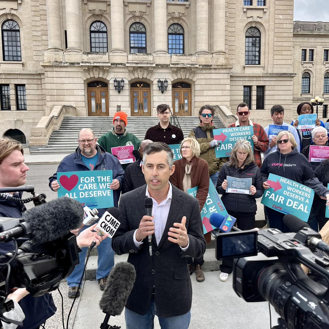 CUPE5430's tweet photo. Today we brought the Premier nearly 1800 postcards from healthcare workers concerned about the state of health care. 

We demanded action to address the short-staffing crisis and a fair deal at the bargaining table. 

This election,  vote for better healthcare. #skpoli https://t.co/6pvy9dfmcb