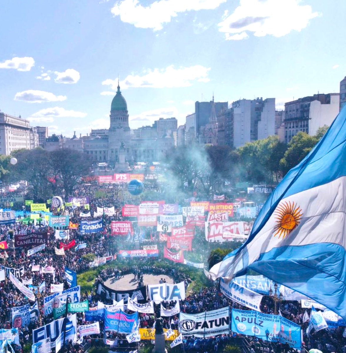 Mira lo que está foto, hermano.