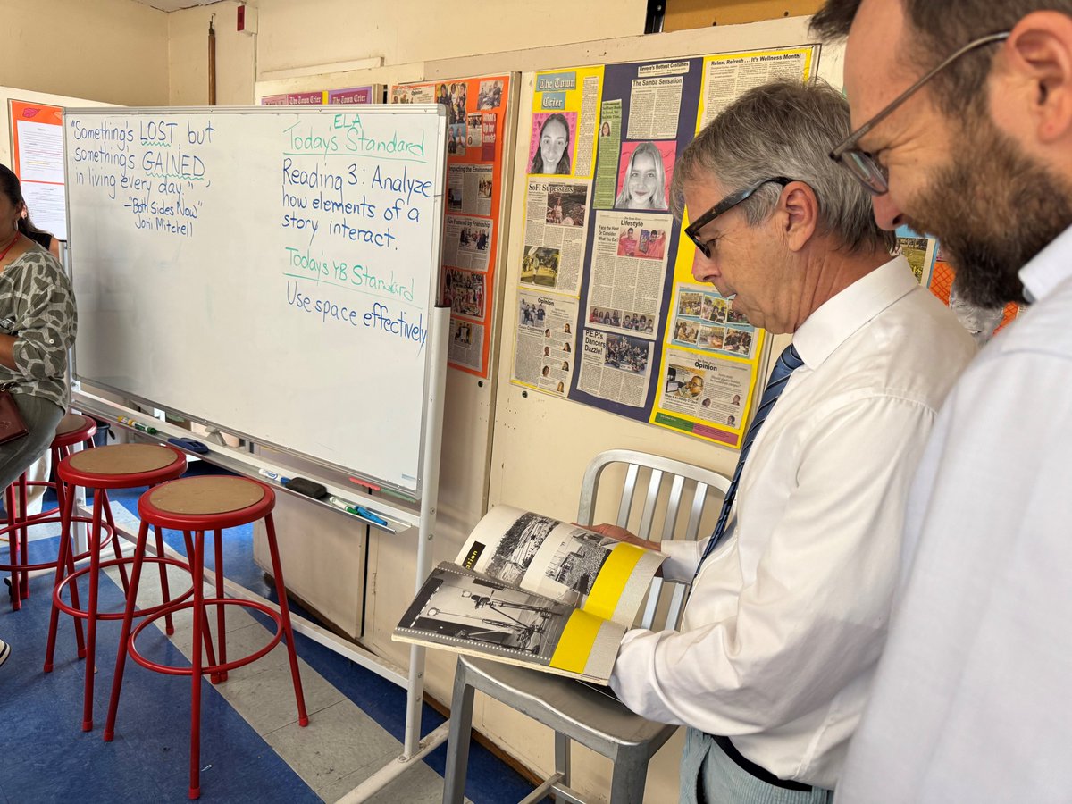 Ben Allen (@benallenca) on Twitter photo Thank you <a href="/PaulRevereCMS/">Paul Revere MS</a> for letting me play #PrincipalForADay!
This fun and insightful experience allowed me to step into the shoes of a school principal to see one of our schools in action! Special thanks to the wonderful students and staff I met yesterday. #PrincipalDayLAUSD Thank you <a href="/PaulRevereCMS/">Paul Revere MS</a> for letting me play #PrincipalForADay!
This fun and insightful experience allowed me to step into the shoes of a school principal to see one of our schools in action! Special thanks to the wonderful students and staff I met yesterday. #PrincipalDayLAUSD