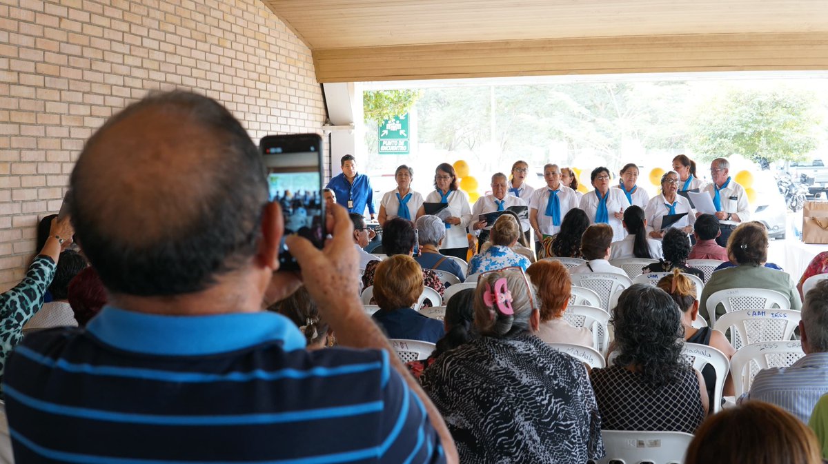 IESSElOro's tweet photo. #IESSteInforma | Ayer celebramos el Día Internacional de las #PersonasMayores en el Hospital General Machala con cerca de 100 asistentes que disfrutaron de una jornada llena de actividades y camaradería.

¡Gracias por hacer de este evento un éxito! 👵🏼👴🏼🌟 https://t.co/PyauSUZGaI
