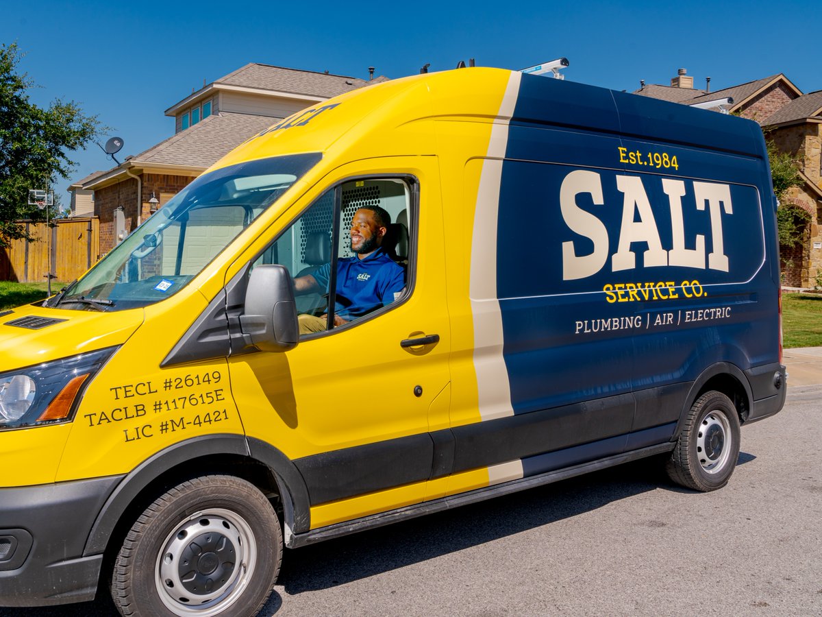 SALTserviceco's tweet image. When you spot us out and about on your drive, give us a wave! 👋

We’re proud of the reputation we’ve built in Austin and always enjoy connecting with our community—whether it's on a job or just passing by! #SALTServiceCo #AustinCommunity #CallSALT