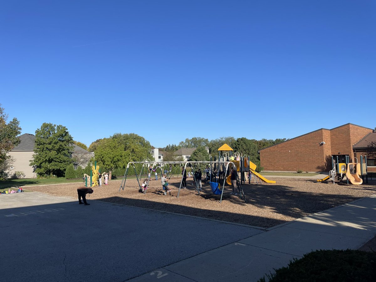 brookstigers's tweet photo. Great turn out for Walk or Roll to School Day today!  Thank you to all who participated!  WE ARE…BROOKS TIGERS!!! https://t.co/QQSh8wvrA0