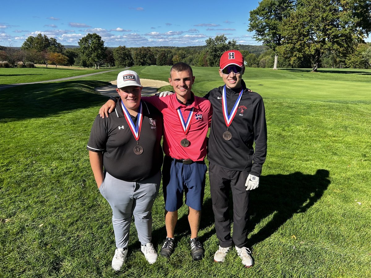 BobGreenburg's tweet photo. Congratulations to the 6 local individuals who have qualified for PIAA Golf States!
Isaac Allan (Grove City) Santino Toscano (Wilmington), Aiden Rueberger (Hickory), Kate Sowers (West Middlesex), Luciana Masters (Hickory) and Zoey Stern (Grove City) https://t.co/stfcUmn4KK