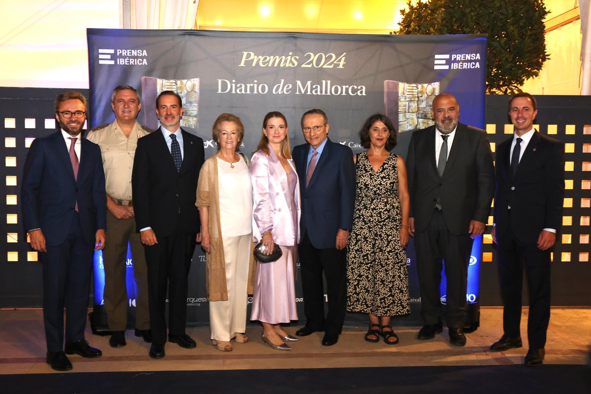 COMGEBAL_ET's tweet photo. Acompañamos a @diariomallorca en la entrega de los #PremisDM24 en @ClubDMallorca. Nuestra enhorabuena a los galardonados.#COMGEBAL @MCANA_ET https://t.co/2HWvdd9FQS