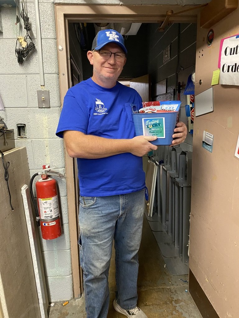 HBRHS429's tweet photo. A HUGE shoutout to our amazing Custodial and Maintenance Staff! Zane, Roger, Corey and Kelly, thank you for all you do for HBRHS every day! #RoyalsProud https://t.co/gANRpwZwX0
