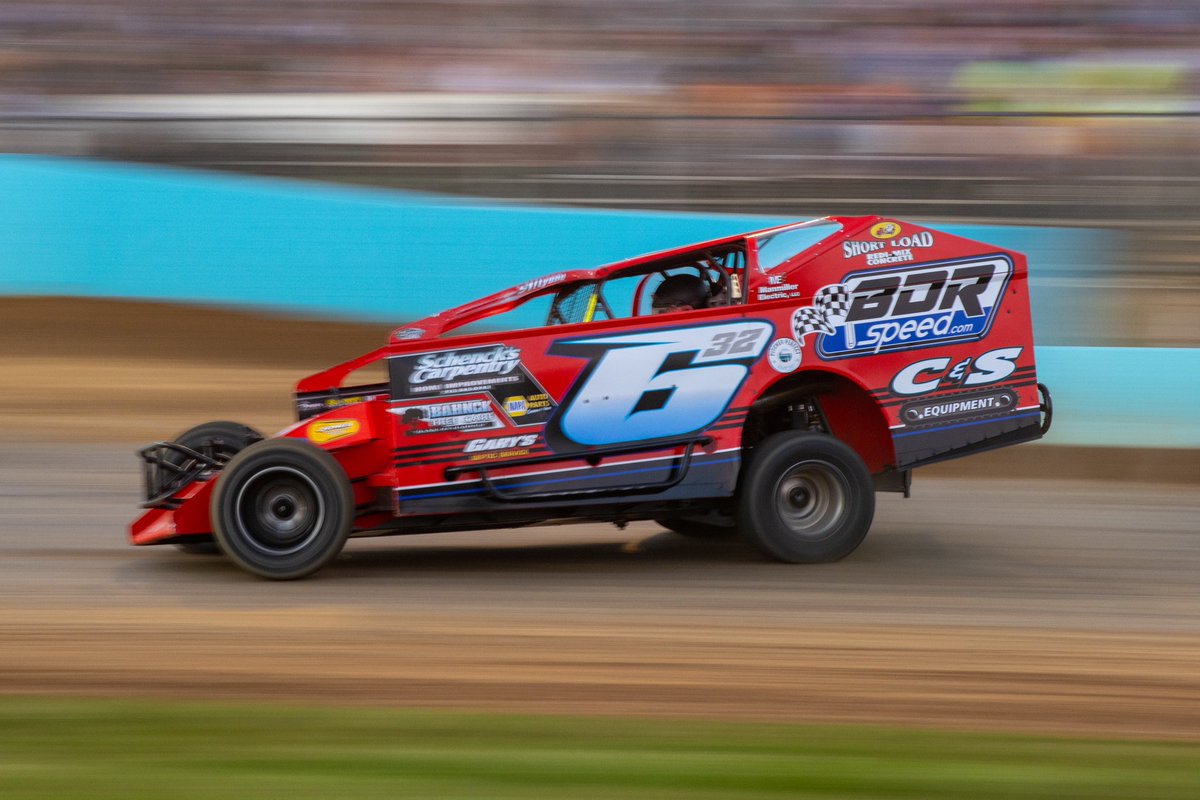 TylerMantz2's tweet photo. 📸 from the Berks County Brawl at Action Track USA https://t.co/gHocpwpzjB