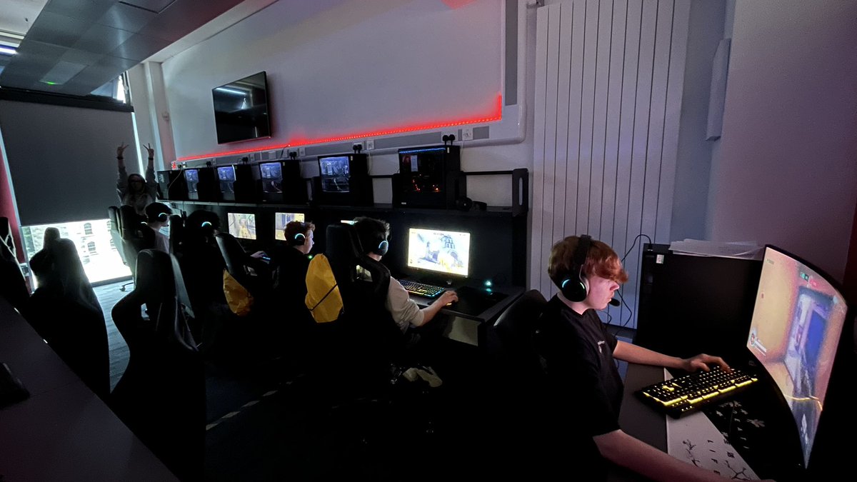 TydfilTytans's tweet image. New students ✅
New teams ✅
New headsets ✅

Our brand new teams have been practicing and are eager to get started! 💪

Looking forward to this year’s season of the @British_Esports Student Champs!

#WeAreBack

@CollegeMerthyr