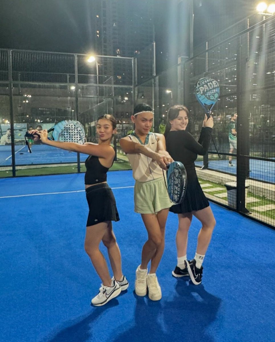 cassy_updates's tweet photo. Snaps 2. The "Padel team" 🎾 

10 | 3 | 2024

#CassyLegaspi 🌸
#Padel 
#OutdoorActivity 

ctto https://t.co/xNXvm8A7Bd