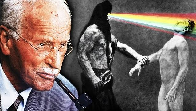 Sexto_Ajpu's tweet image. Tengo 27 años.
Solía estar muy estresado y desperdiciar años de mi vida tomando decisiones equivocadas...
Luego encontré las 7 Leyes de Carl Jung para encontrar tu Propósito de Vida.
He aquí cómo usar tu lado oscuro para encontrar tu Potencial Perdido : 🧵