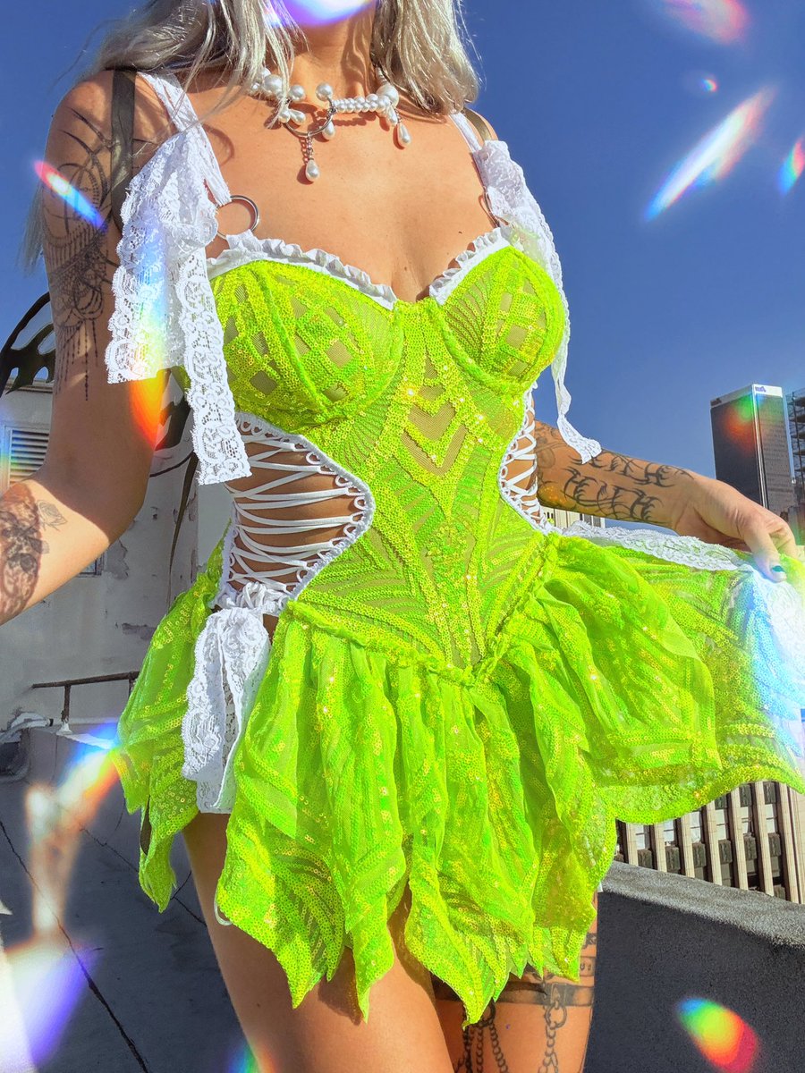 Vanishing ⚔️ Fae tweet media