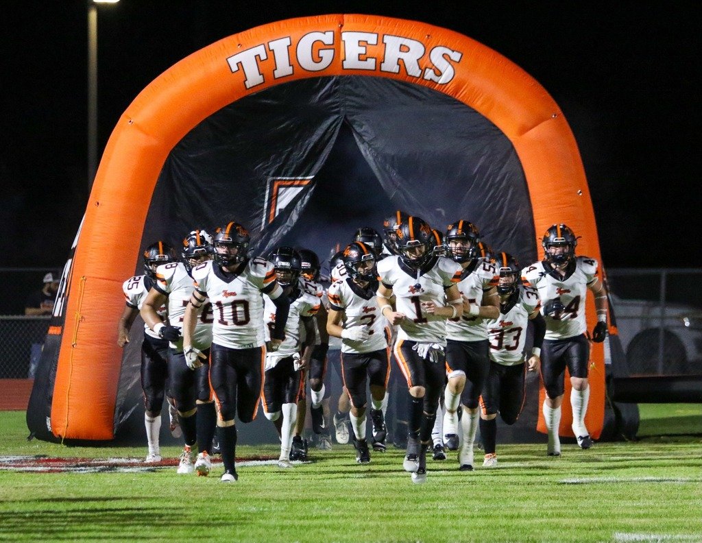 We have designated a homecoming page for those of you who aren't on Facebook.  Please see the following link for activities about next week.  We will keep the page updated: 

westsabineisd.net/page/homecomin…